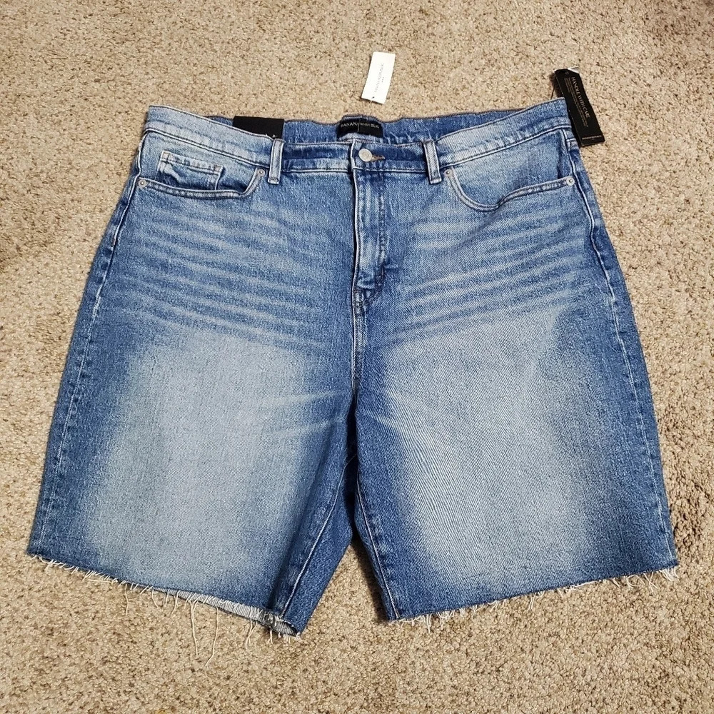 NWT Banana Republic Girlfriend Denim Shorts 34/18